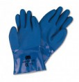 Guante PVC azul estanco con doble capa rugosa en mano